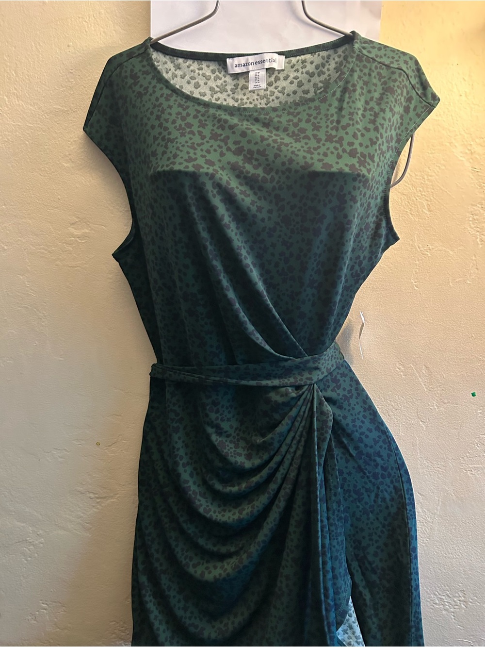 Amazon Essentials Dark Green Patterned Sleeveless Midi Dress
